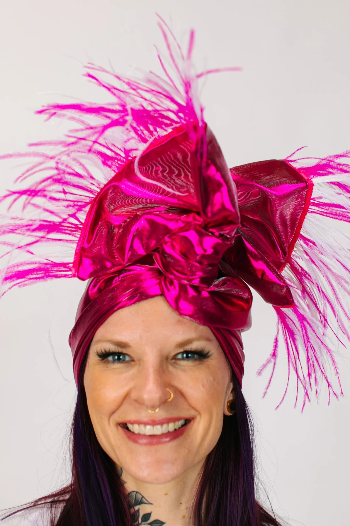 Fuchsia Lame Pink & White Ostrich Feathers - Image 6
