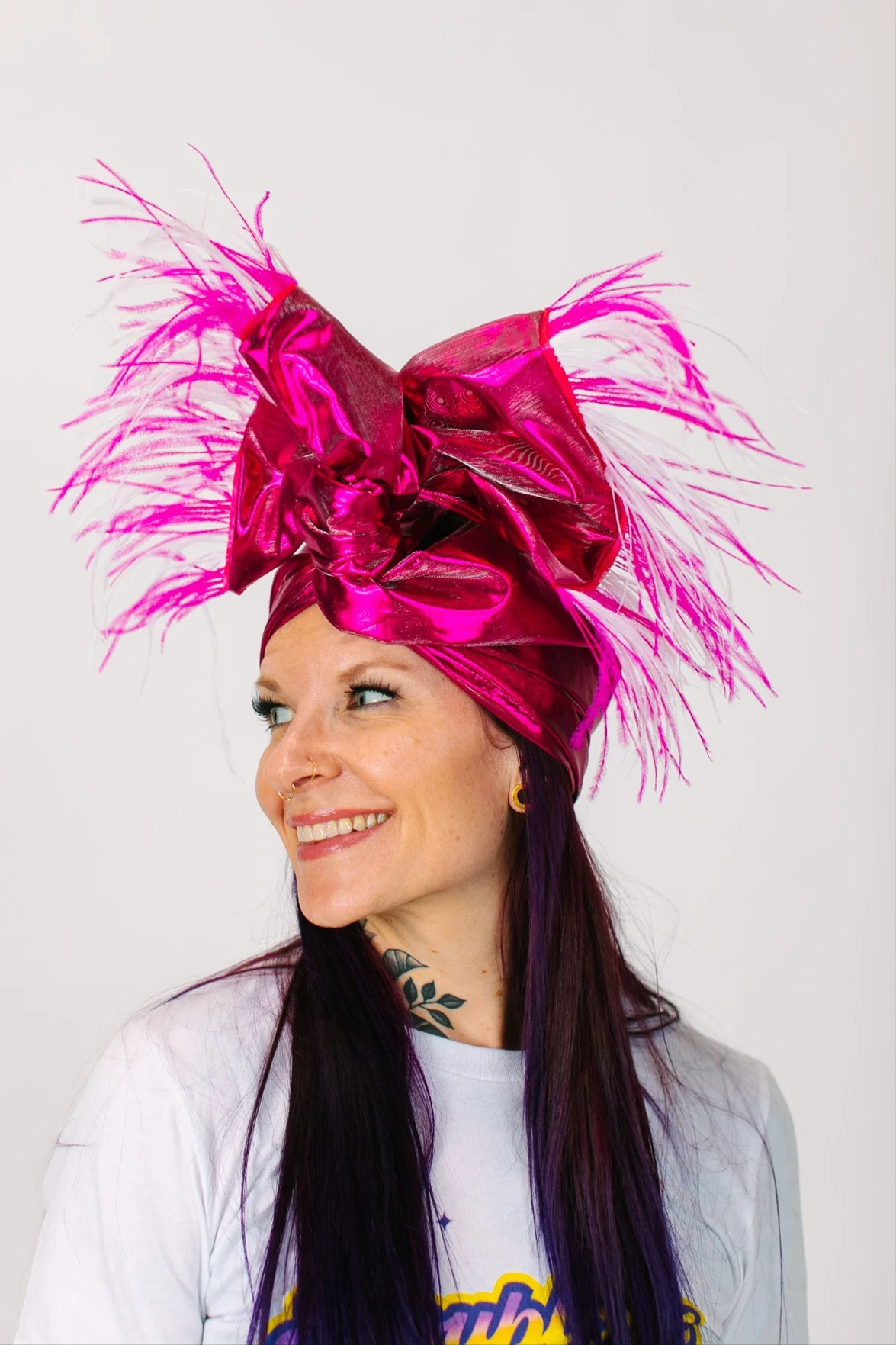 Fuchsia Lame Pink & White Ostrich Feathers - Image 7