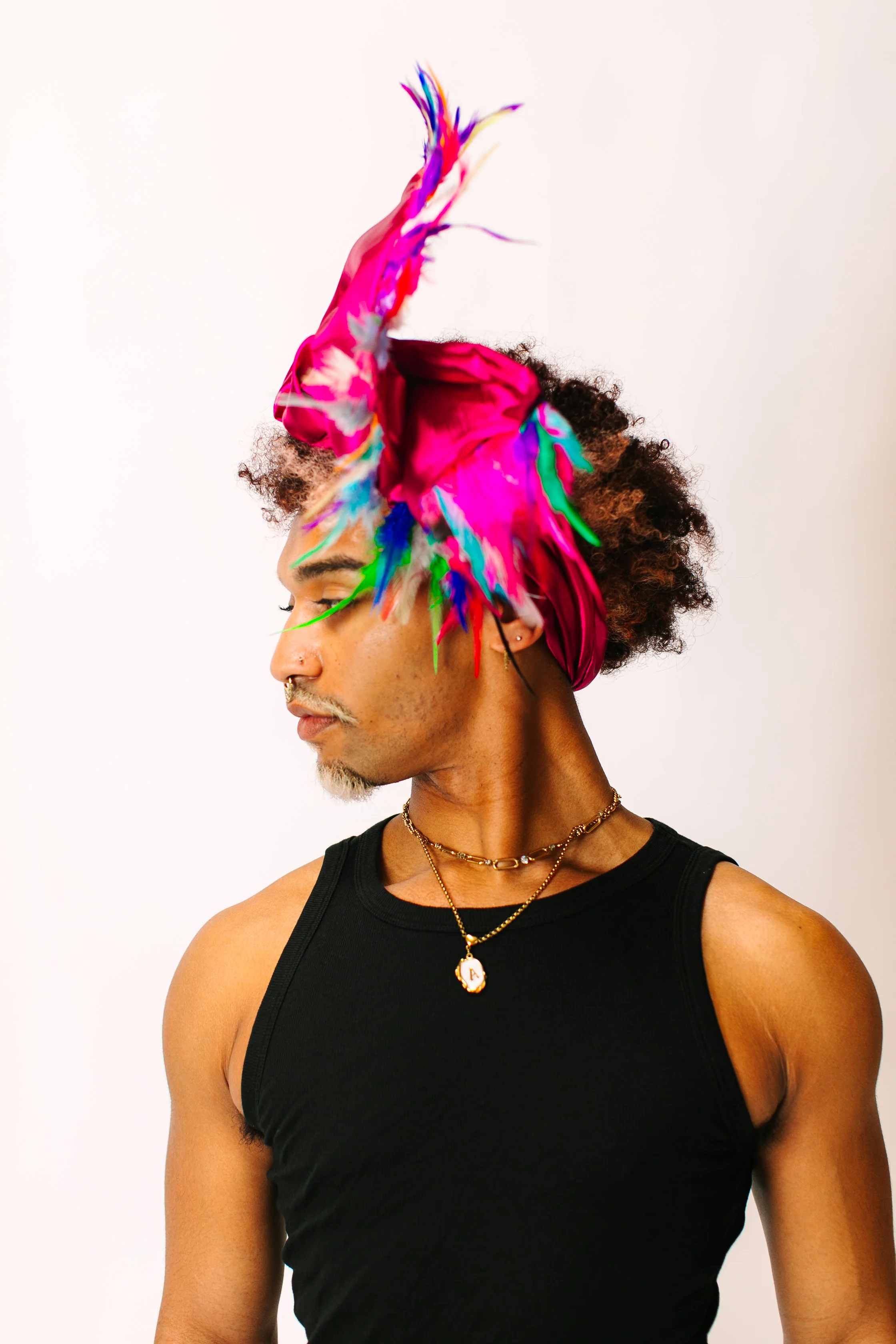 Fuchsia Lame With Rainbow Short Feathers - Image 3