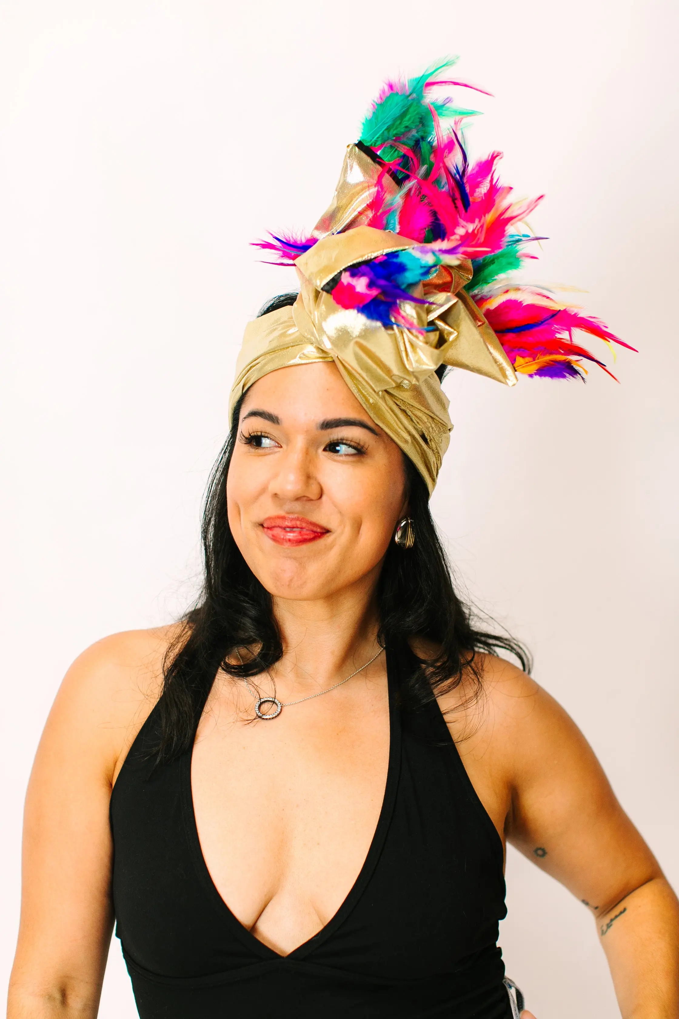 Gold Lame With Rainbow Short Feathers - Image 7