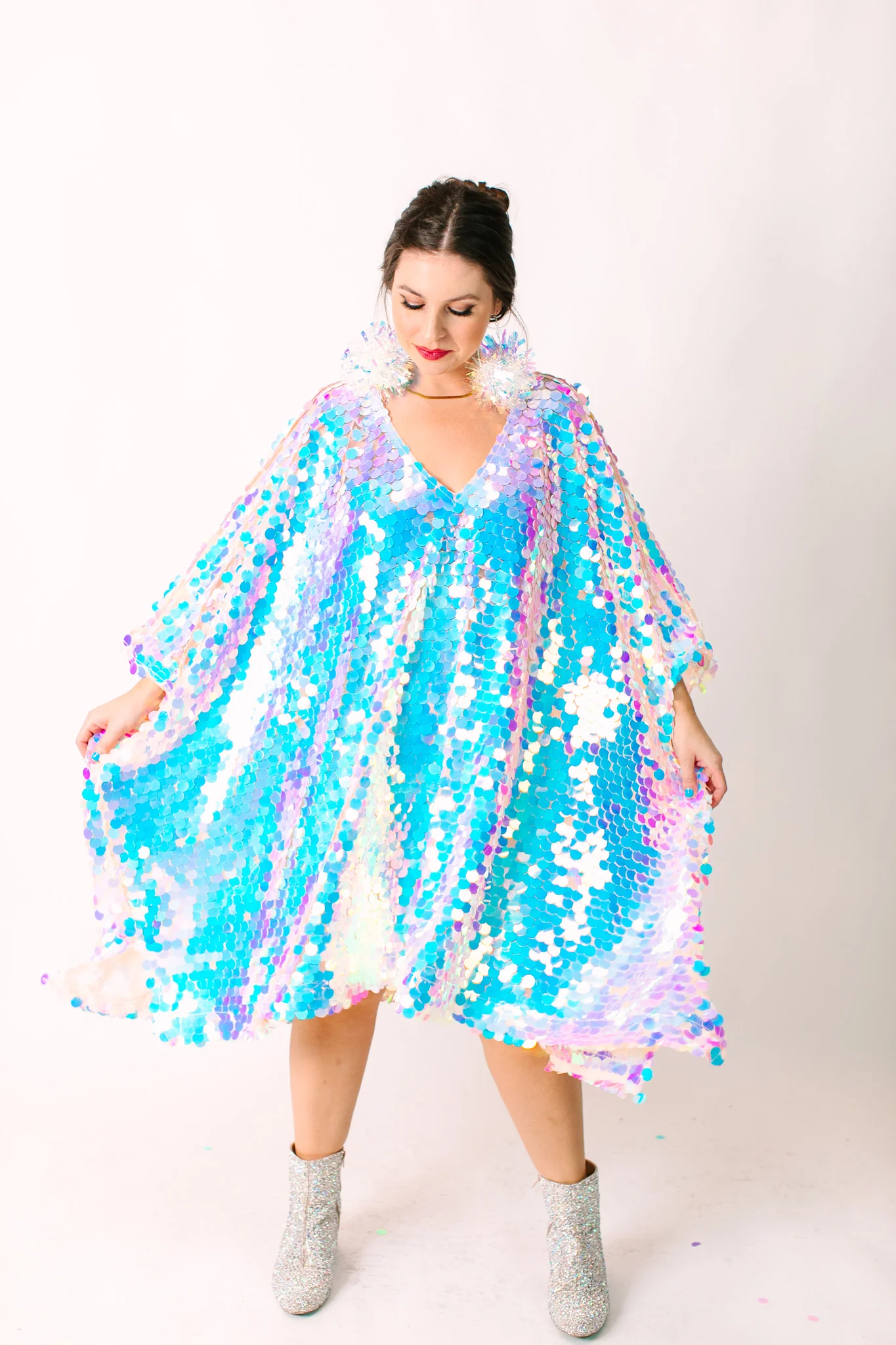 Iridescent Paillette Short Caftan - Image 7