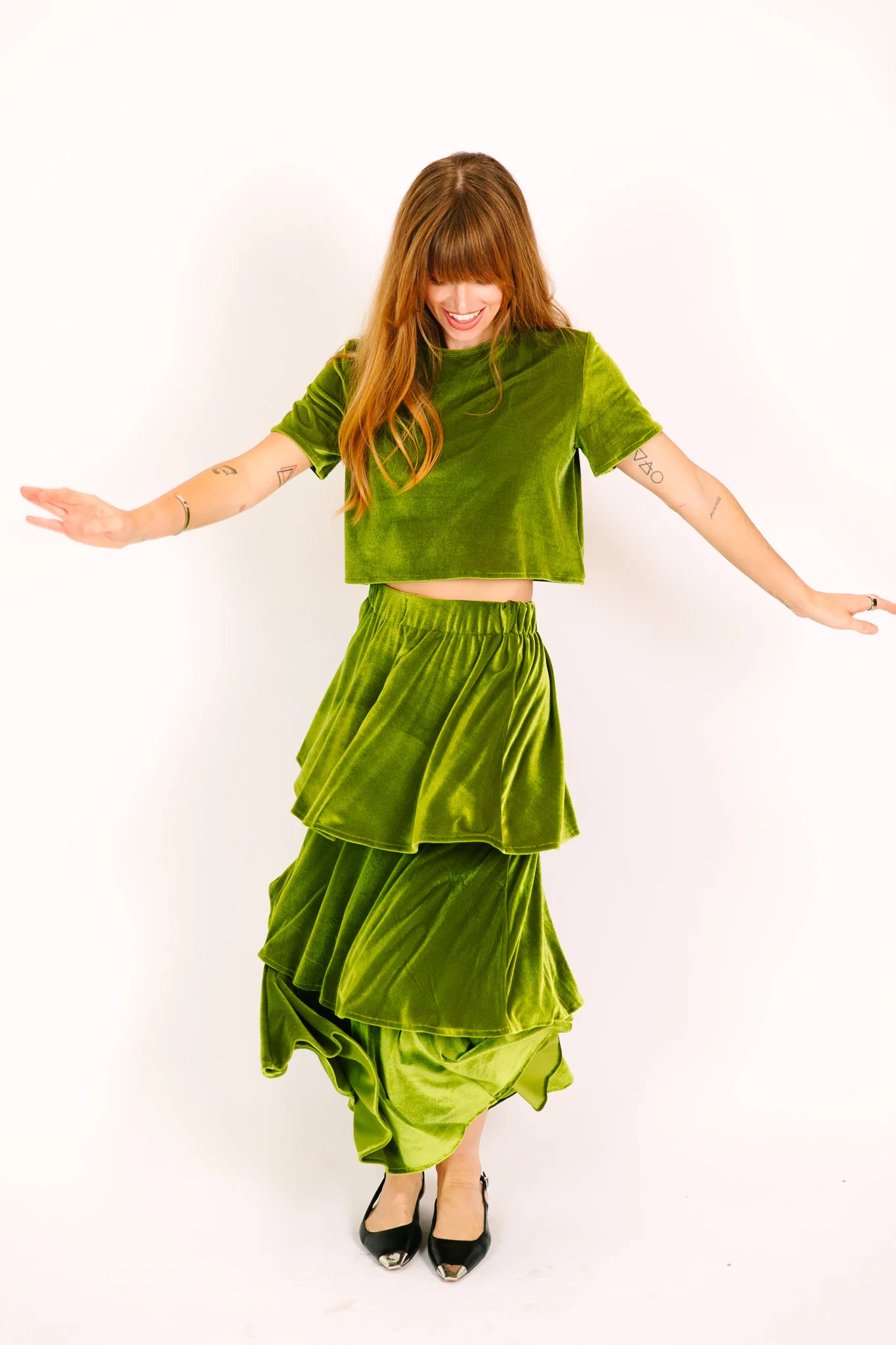 Olive 3-Tiered Velvet Skirt - Image 7