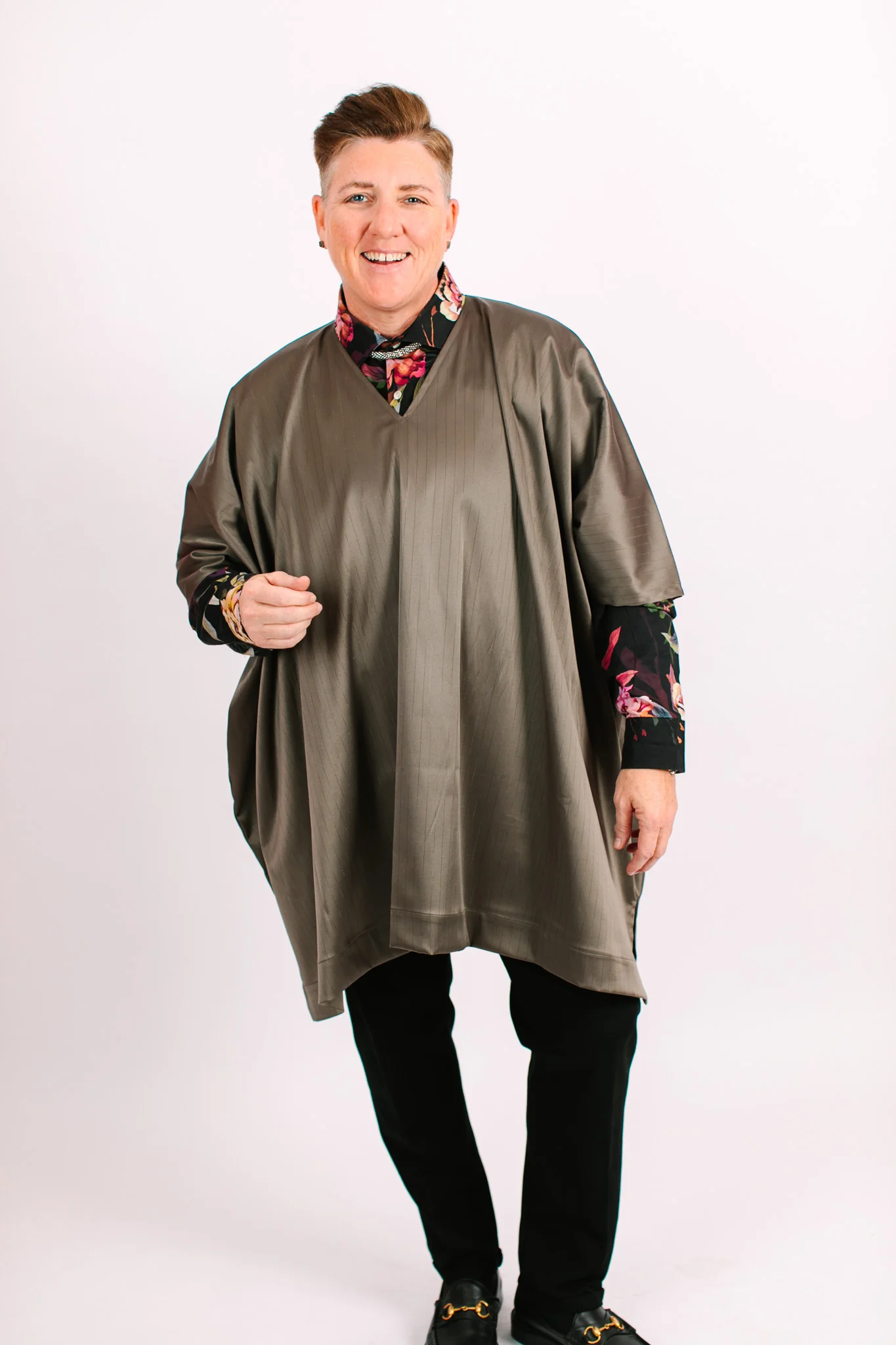 Olive Stripe Short Caftan - Image 11