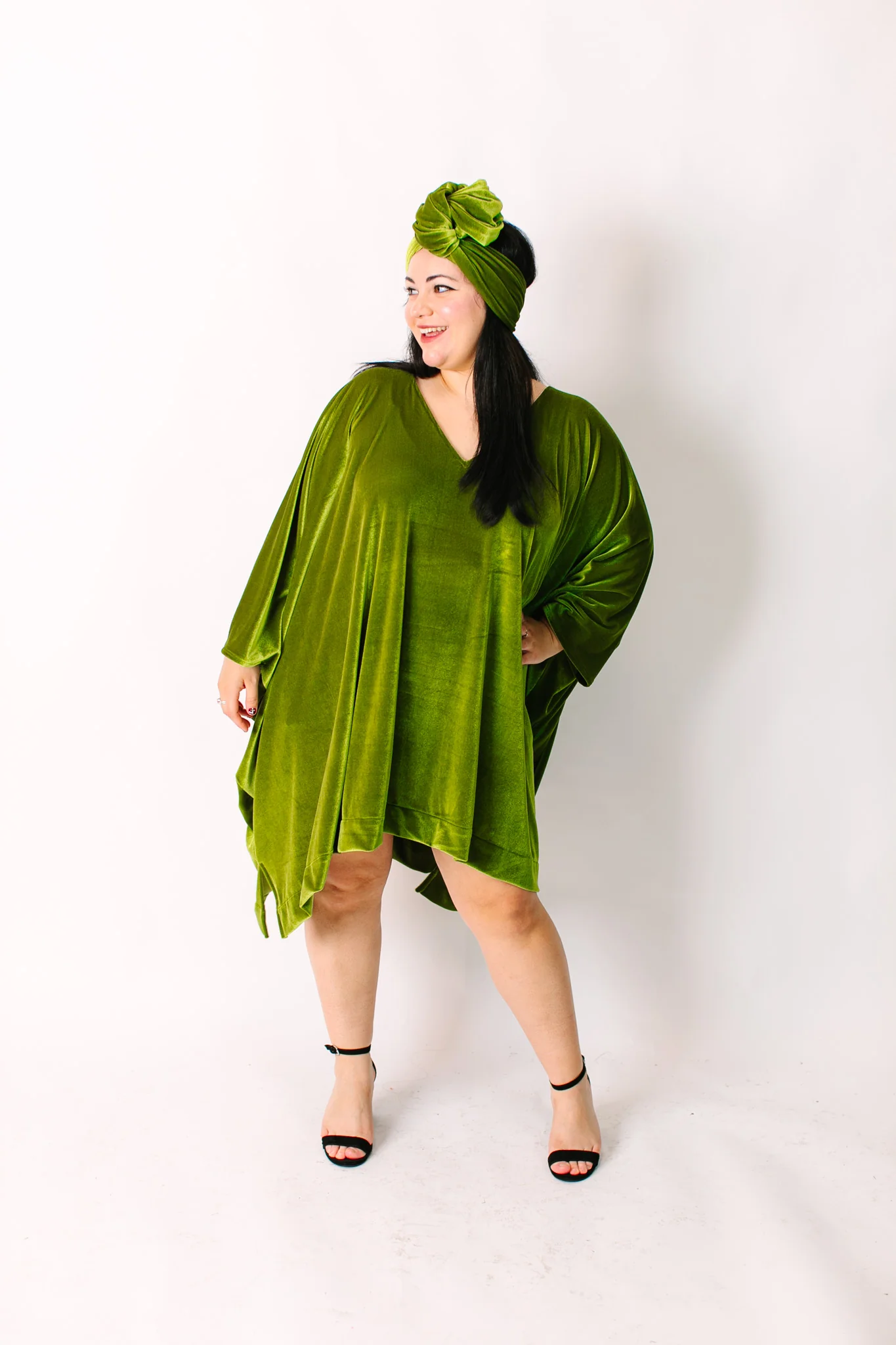 Olive Velvet Short Caftan - Image 4