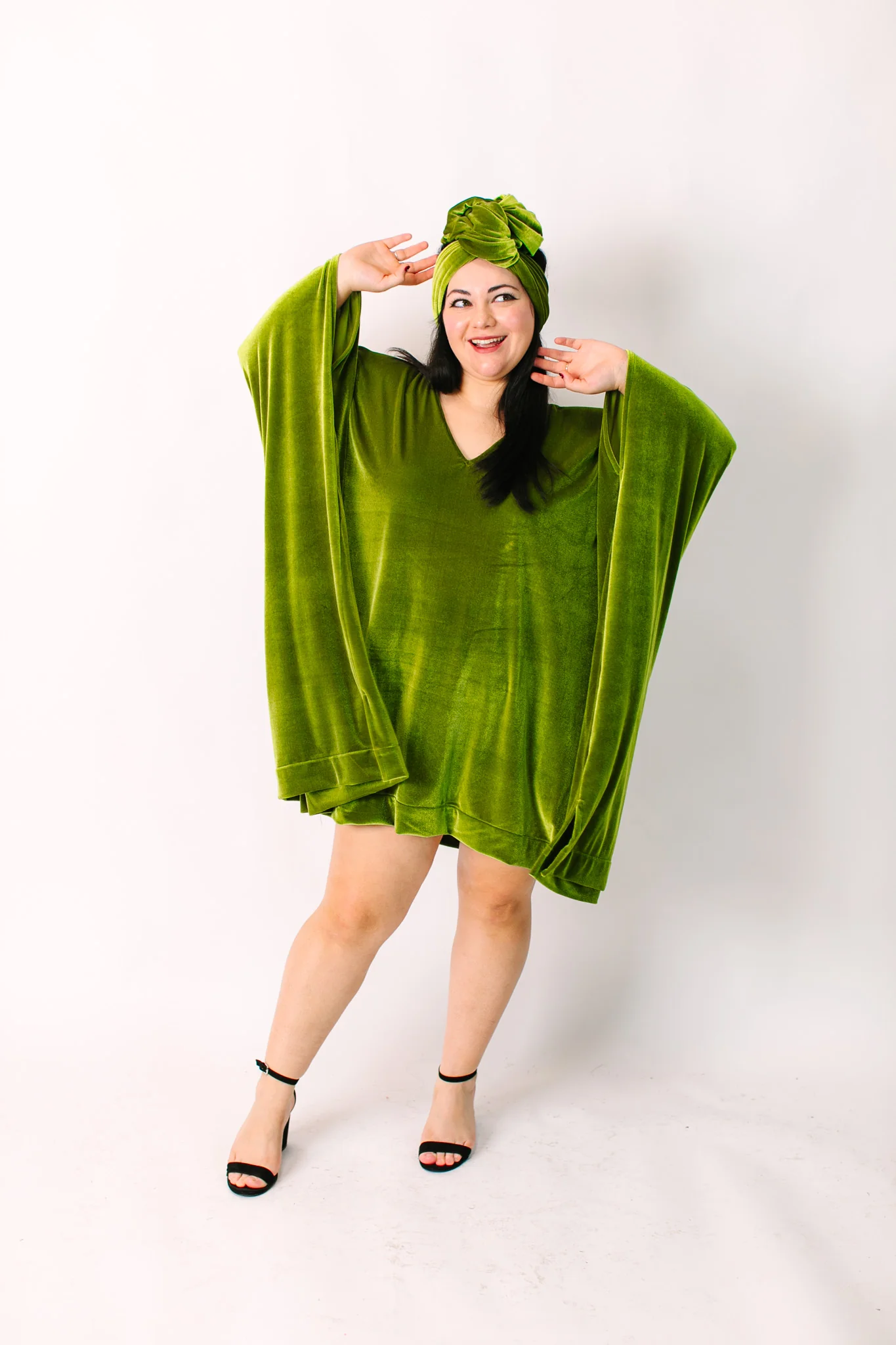 Olive Velvet Short Caftan - Image 6