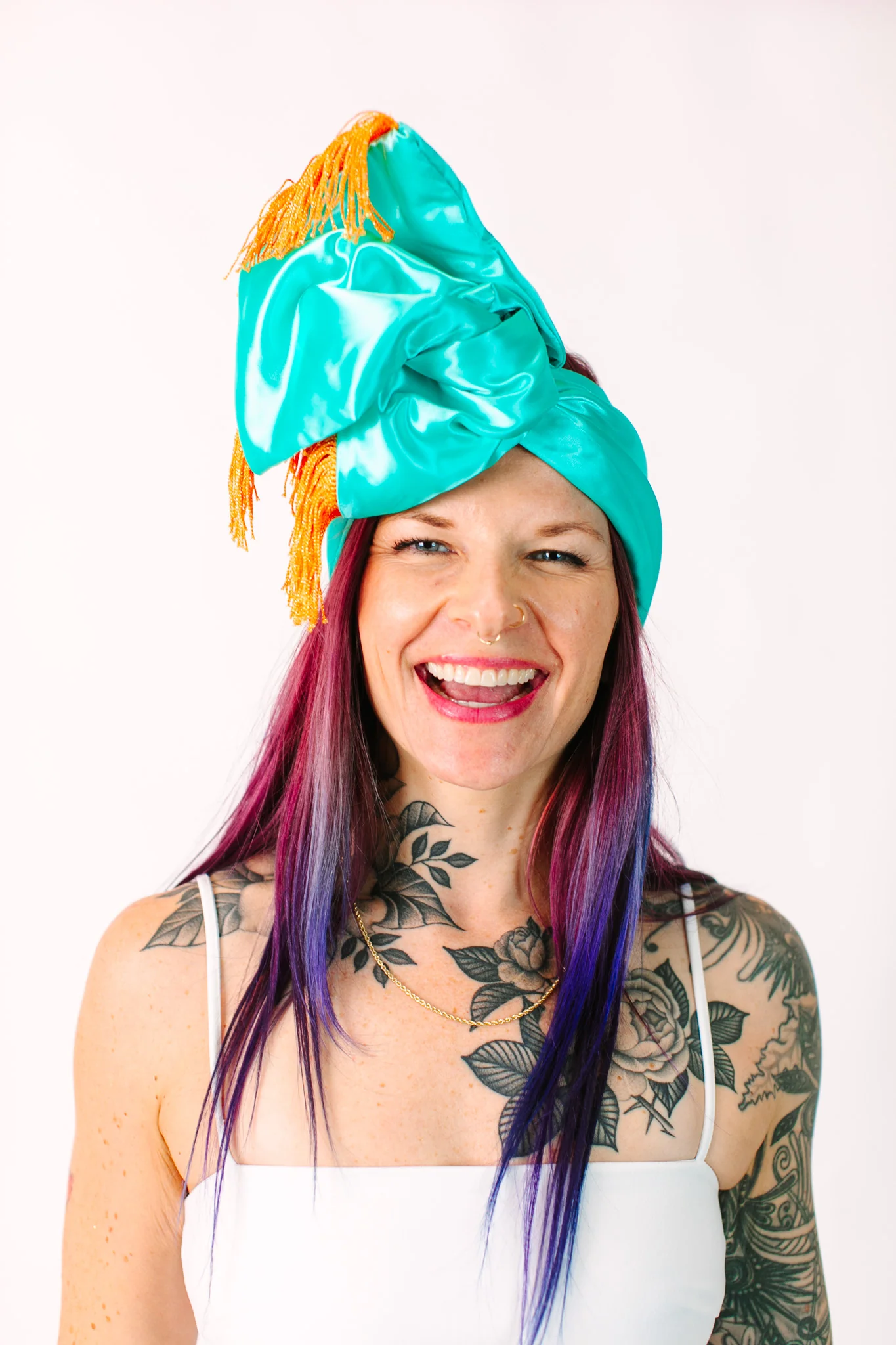 Showgirl Poly Tinsel Party Wrap - Image 7