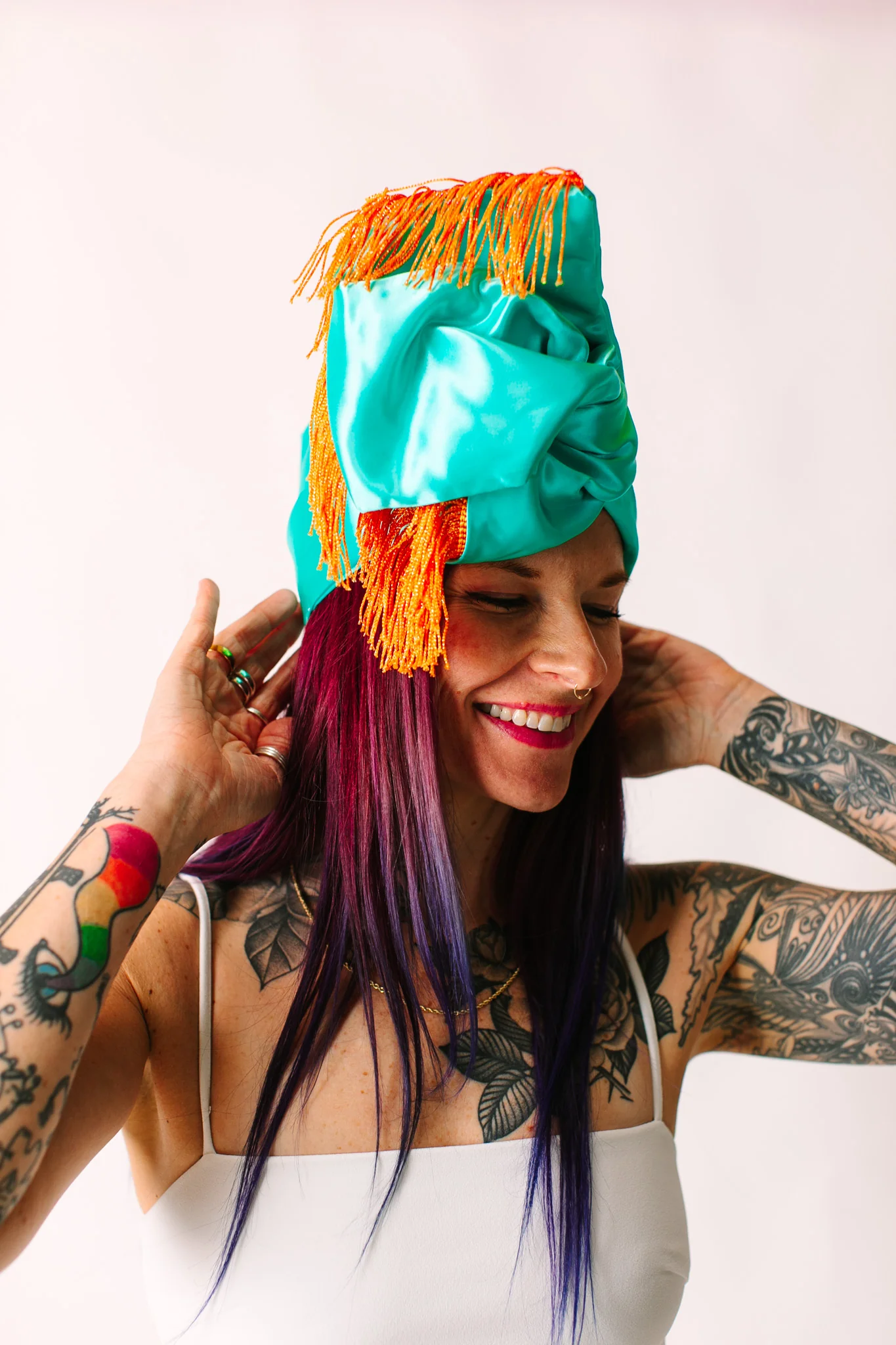 Showgirl Poly Tinsel Party Wrap - Image 8