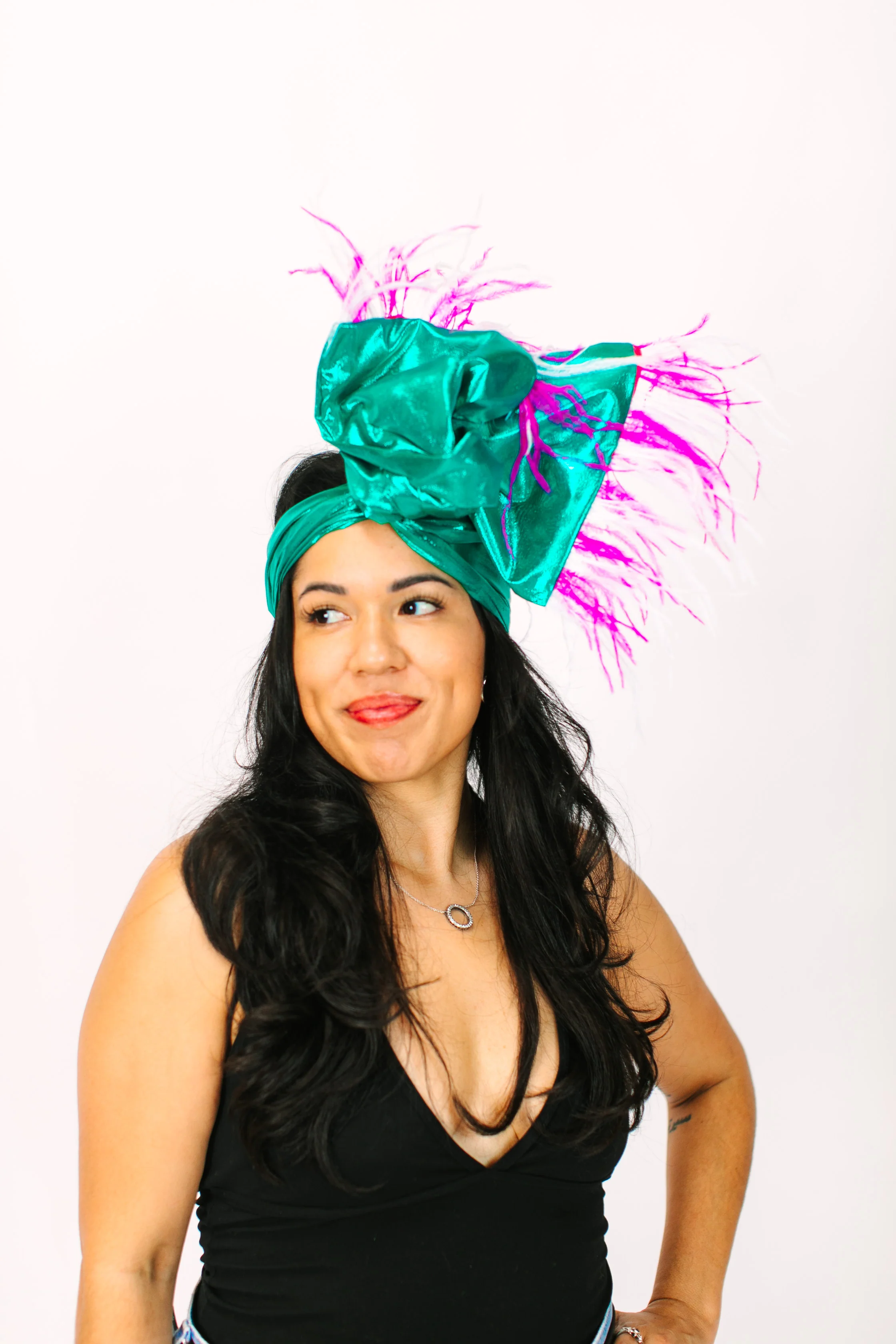 Teal Lame With Pink & White Ostrich Feathers - Image 4