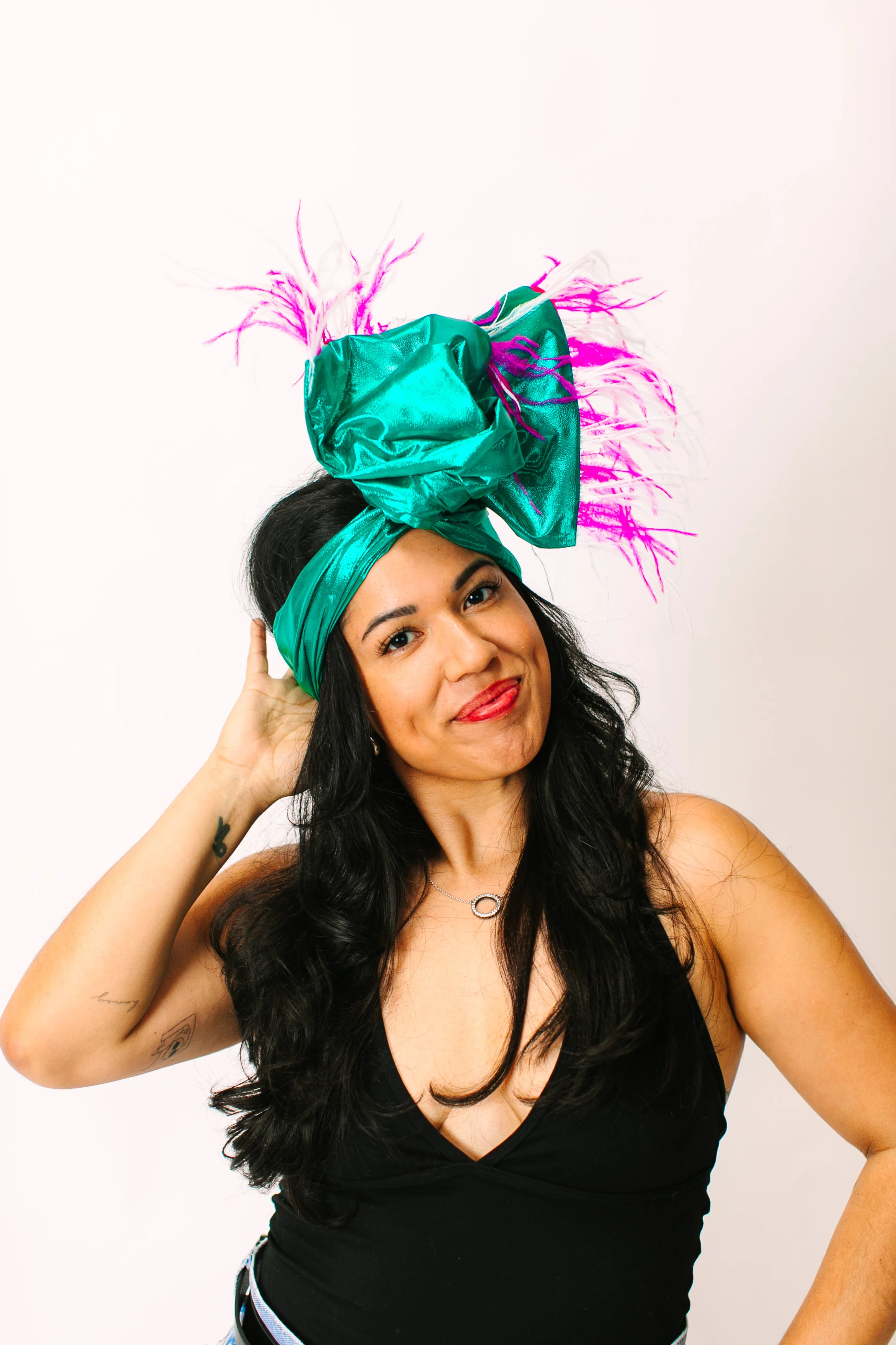 Teal Lame With Pink & White Ostrich Feathers - Image 6