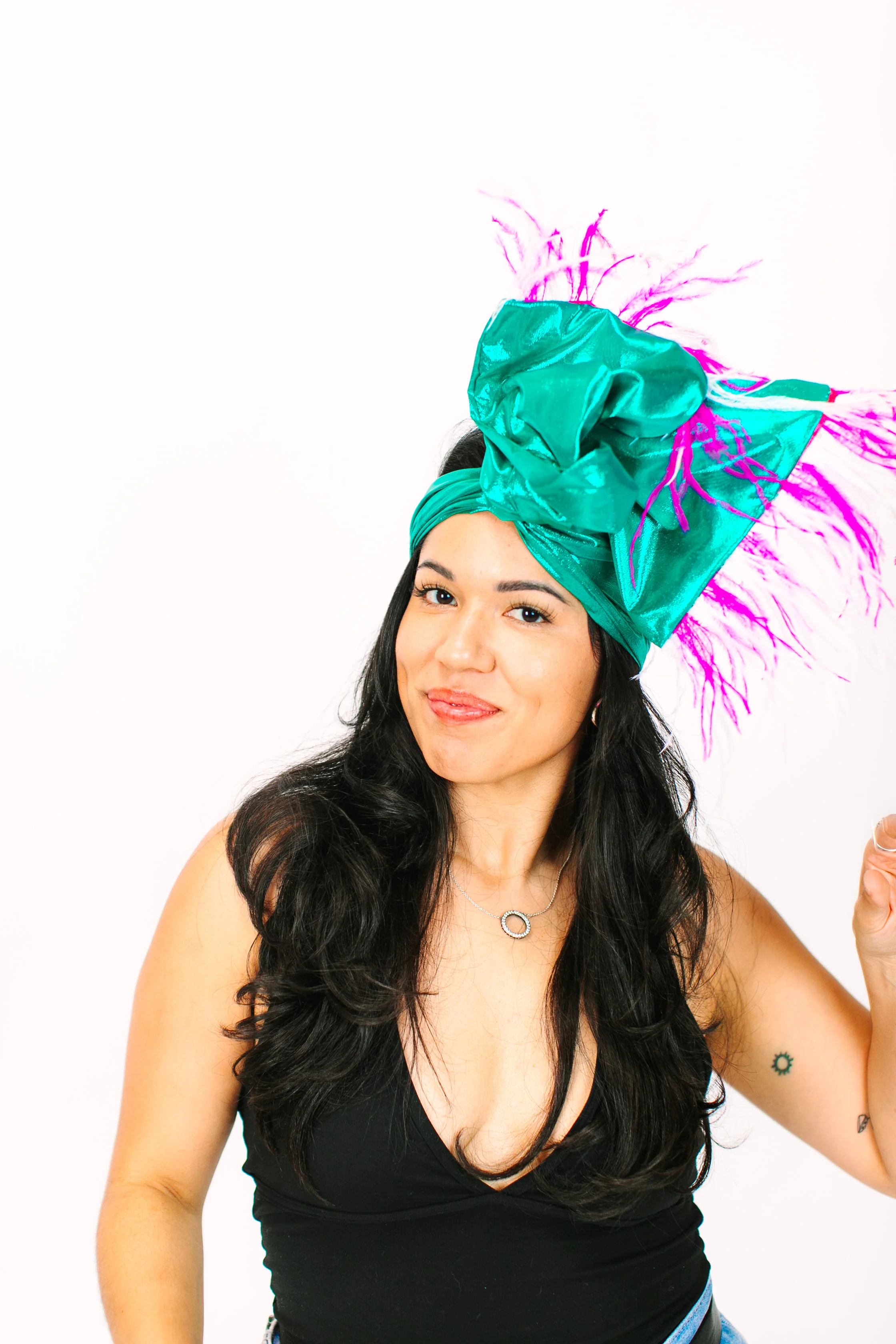 Teal Lame With Pink & White Ostrich Feathers - Image 7